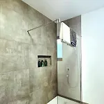 Bat Solutions - Alles Was Ein Nicht Bietet - 5 40 Bis 120 Qm Fuer Bis Zu 29 Personen - 5-raum-apartment Barrierefrei - 60 Qm Balkon Mit Blick Bis Luxemburg - Einzeln Bis Komplett Buchbar - 3 Min Zur A64 *