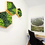 Bat Solutions - Alles Was Ein Nicht Bietet - 5 40 Bis 120 Qm Fuer Bis Zu 29 Personen - 5-raum-apartment Barrierefrei - 60 Qm Balkon Mit Blick Bis Luxemburg - Einzeln Bis Komplett Buchbar - 3 Min Zur A64 Trierweiler