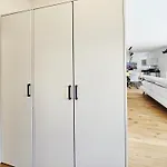 Appartamento Bat Solutions - Alles Was Ein Nicht Bietet - 5 40 Bis 120 Qm Fuer Bis Zu 29 Personen - 5-raum-apartment Barrierefrei - 60 Qm Balkon Mit Blick Bis Luxemburg - Einzeln Bis Komplett Buchbar - 3 Min Zur A64 *
