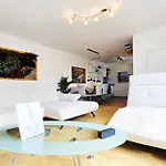 Bat Solutions - Alles Was Ein Nicht Bietet - 5 40 Bis 120 Qm Fuer Bis Zu 29 Personen - 5-raum-apartment Barrierefrei - 60 Qm Balkon Mit Blick Bis Luxemburg - Einzeln Bis Komplett Buchbar - 3 Min Zur A64 Appartamento
