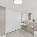 Bat Solutions - Alles Was Ein Nicht Bietet - 5 40 Bis 120 Qm Fuer Bis Zu 29 Personen - 5-raum-apartment Barrierefrei - 60 Qm Balkon Mit Blick Bis Luxemburg - Einzeln Bis Komplett Buchbar - 3 Min Zur A64 * Trierweiler
