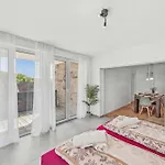 Bat Solutions - Alles Was Ein Nicht Bietet - 5 40 Bis 120 Qm Fuer Bis Zu 29 Personen - 5-raum-apartment Barrierefrei - 60 Qm Balkon Mit Blick Bis Luxemburg - Einzeln Bis Komplett Buchbar - 3 Min Zur A64 * Trierweiler