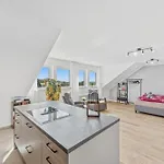 Bat Solutions - Alles Was Ein Nicht Bietet - 80 Qm, 3 Zimmer, 5 Personen, Terrasse, Bbq Und Kino *