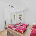 Bat Solutions - Alles Was Ein Nicht Bietet - 80 Qm, 3 Zimmer, 5 Personen, Terrasse, Bbq Und Kino Apartment Trierweiler