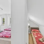 Bat Solutions - Alles Was Ein Nicht Bietet - 80 Qm, 3 Zimmer, 5 Personen, Terrasse, Bbq Und Kino Apartment *