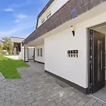 Bat Solutions - Alles Was Ein Nicht Bietet - 80 Qm, 3 Zimmer, 5 Personen, Terrasse, Bbq Und Kino Trierweiler