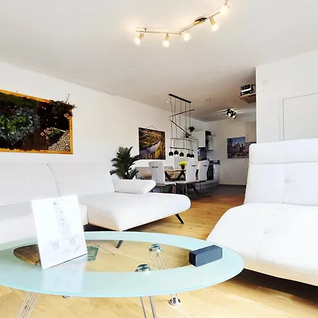 Bat Solutions - Alles Was Ein Nicht Bietet - 80 Qm, 3 Zimmer, 5 Personen, Terrasse, Bbq Und Kino Апартаменты