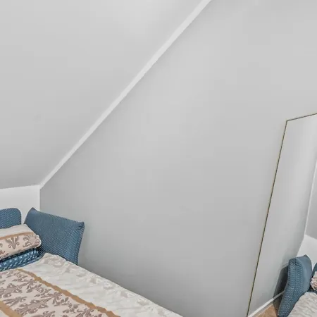 Appartamento Bat Solutions - Alles Was Ein Nicht Bietet - 5 40 Bis 120 Qm Fuer Bis Zu 29 Personen - 5-raum-apartment Barrierefrei - 60 Qm Balkon Mit Blick Bis Luxemburg - Einzeln Bis Komplett Buchbar - 3 Min Zur A64 *