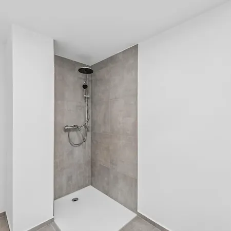 Bat Solutions - Alles Was Ein Nicht Bietet - 5 40 Bis 120 Qm Fuer Bis Zu 29 Personen - 5-raum-apartment Barrierefrei - 60 Qm Balkon Mit Blick Bis Luxemburg - Einzeln Bis Komplett Buchbar - 3 Min Zur A64 アパート