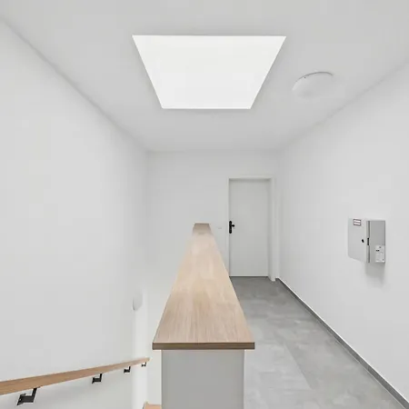 Apartment Bat Solutions - Alles Was Ein Nicht Bietet - 80 Qm, 3 Zimmer, 5 Personen, Terrasse, Bbq Und Kino Trierweiler