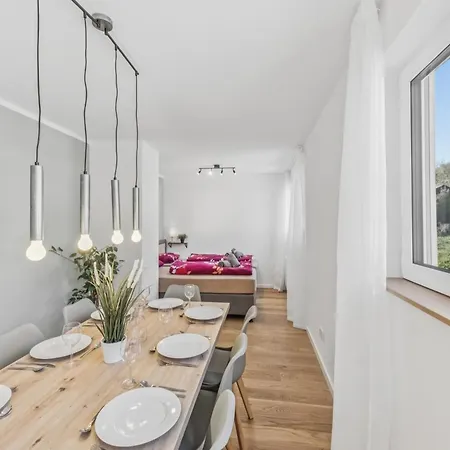 Appartamento Bat Solutions - Alles Was Ein Nicht Bietet - 5 40 Bis 120 Qm Fuer Bis Zu 29 Personen - 5-raum-apartment Barrierefrei - 60 Qm Balkon Mit Blick Bis Luxemburg - Einzeln Bis Komplett Buchbar - 3 Min Zur A64