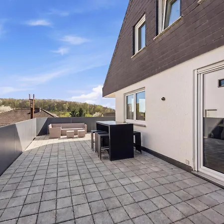 Bat Solutions - Alles Was Ein Nicht Bietet - 5 40 Bis 120 Qm Fuer Bis Zu 29 Personen - 5-raum-apartment Barrierefrei - 60 Qm Balkon Mit Blick Bis Luxemburg - Einzeln Bis Komplett Buchbar - 3 Min Zur A64 Appartement *