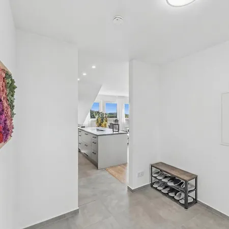 Appartement Bat Solutions - Alles Was Ein Nicht Bietet - 5 40 Bis 120 Qm Fuer Bis Zu 29 Personen - 5-raum-apartment Barrierefrei - 60 Qm Balkon Mit Blick Bis Luxemburg - Einzeln Bis Komplett Buchbar - 3 Min Zur A64 Trierweiler