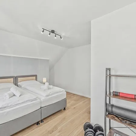 Appartement Bat Solutions - Alles Was Ein Nicht Bietet - 5 40 Bis 120 Qm Fuer Bis Zu 29 Personen - 5-raum-apartment Barrierefrei - 60 Qm Balkon Mit Blick Bis Luxemburg - Einzeln Bis Komplett Buchbar - 3 Min Zur A64 Trierweiler