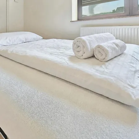 Bat Solutions - Alles Was Ein Nicht Bietet - 5 40 Bis 120 Qm Fuer Bis Zu 29 Personen - 5-raum-apartment Barrierefrei - 60 Qm Balkon Mit Blick Bis Luxemburg - Einzeln Bis Komplett Buchbar - 3 Min Zur A64 *