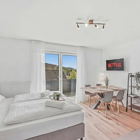 Appartement Bat Solutions - Alles Was Ein Nicht Bietet - 5 40 Bis 120 Qm Fuer Bis Zu 29 Personen - 5-raum-apartment Barrierefrei - 60 Qm Balkon Mit Blick Bis Luxemburg - Einzeln Bis Komplett Buchbar - 3 Min Zur A64