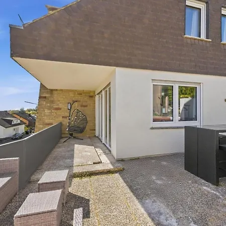 Appartement Bat Solutions - Alles Was Ein Nicht Bietet - 5 40 Bis 120 Qm Fuer Bis Zu 29 Personen - 5-raum-apartment Barrierefrei - 60 Qm Balkon Mit Blick Bis Luxemburg - Einzeln Bis Komplett Buchbar - 3 Min Zur A64 Trierweiler
