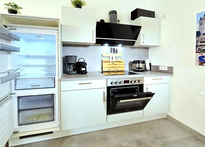 Bat Solutions - Alles Was Ein Nicht Bietet - 80 Qm, 3 Zimmer, 5 Personen, Terrasse, Bbq Und Kino *