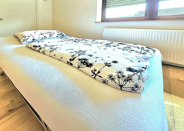 Bat Solutions - Alles Was Ein Nicht Bietet - 80 Qm, 3 Zimmer, 5 Personen, Terrasse, Bbq Und Kino * Trierweiler