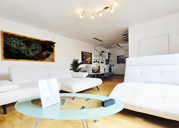 Bat Solutions - Alles Was Ein Nicht Bietet - 80 Qm, 3 Zimmer, 5 Personen, Terrasse, Bbq Und Kino Apartment