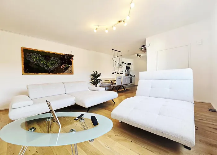 Apartamento Bat Solutions - Alles Was Ein Nicht Bietet - 80 Qm, 3 Zimmer, 5 Personen, Terrasse, Bbq Und Kino